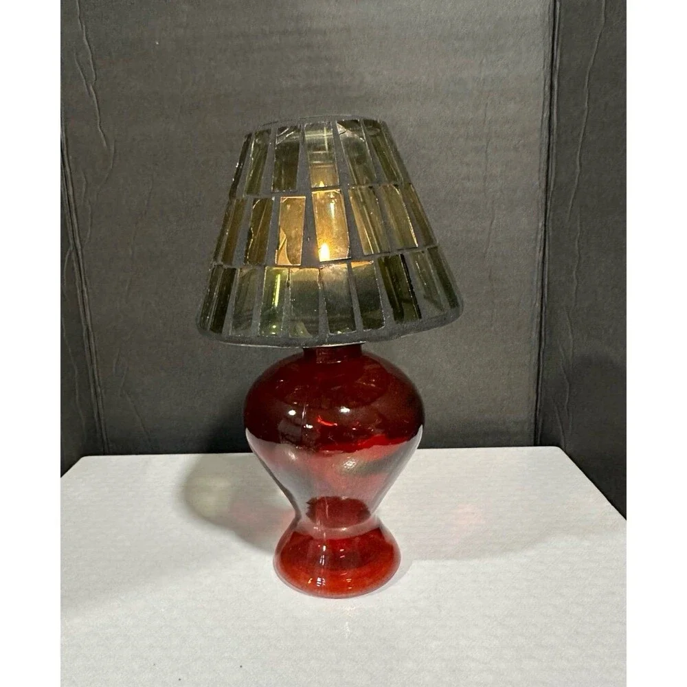 Set of 2 Vintage-Style Mosaic Glass Tealight Fairy Lamps – Red & Green Bases - Picture 5 of 8